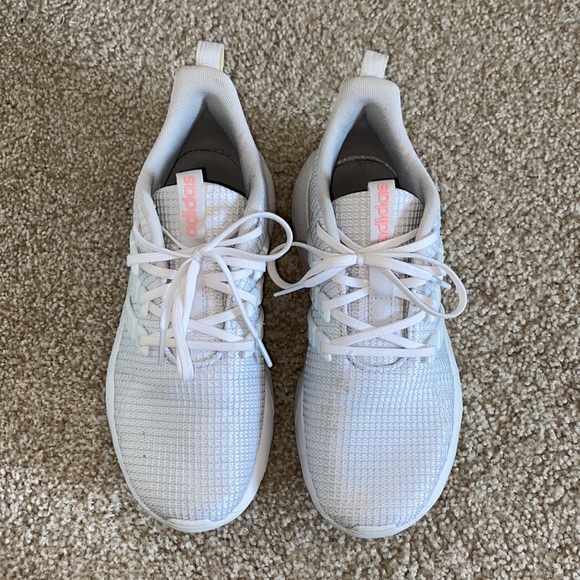 Adidas Questar Flow Sneaker - Picture 3 of 5